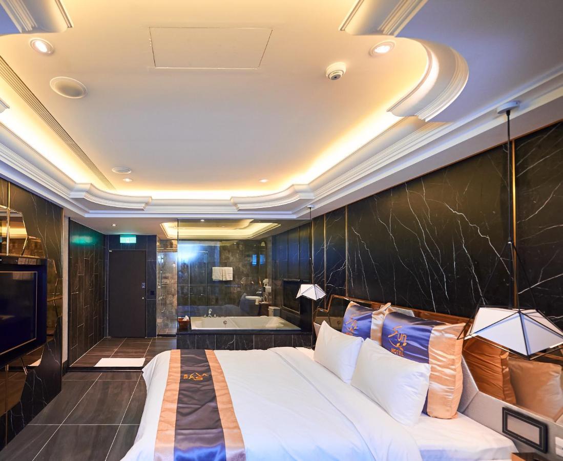 Sun Motel Kaohsiung Eksteriør bilde