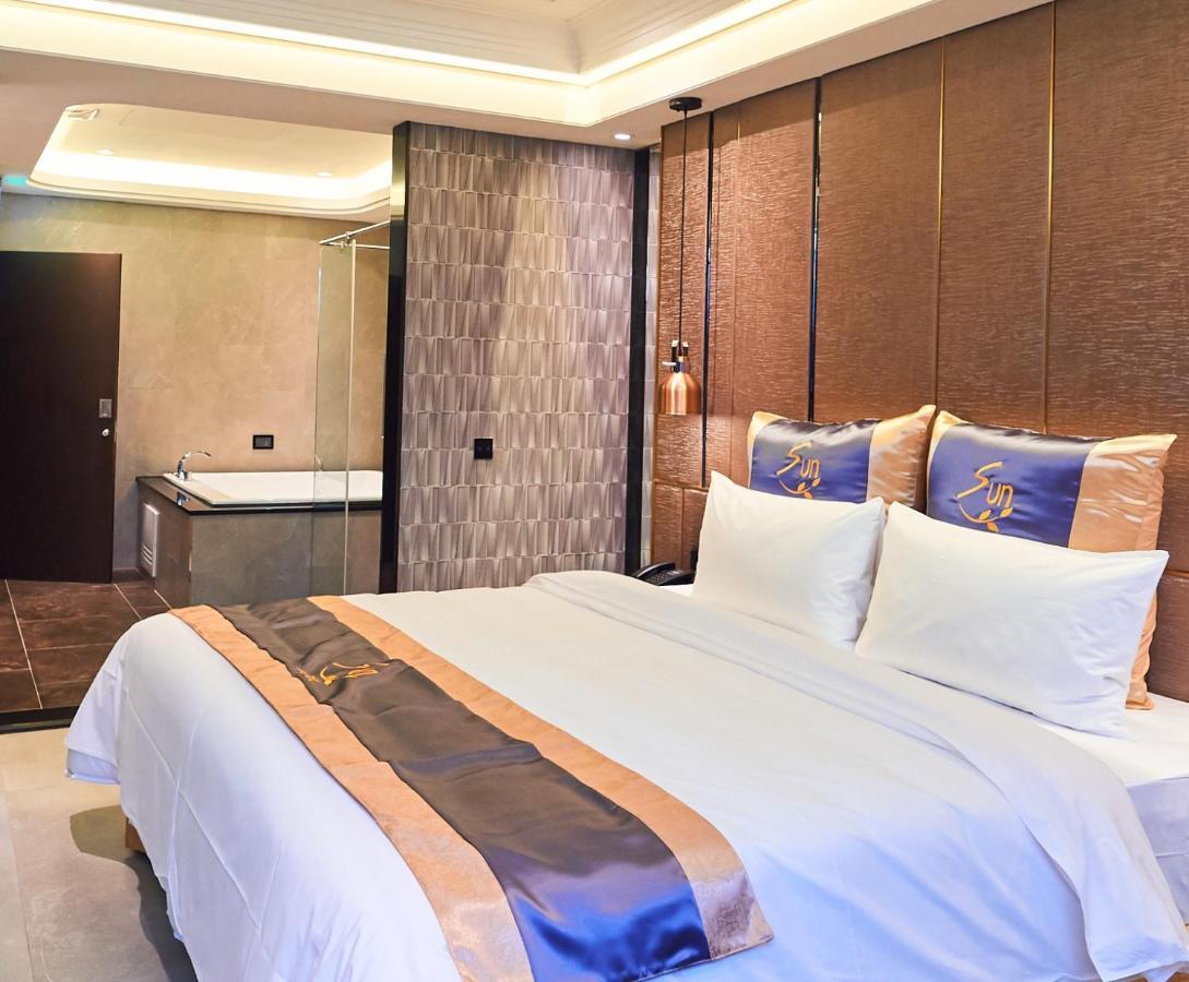 Sun Motel Kaohsiung Eksteriør bilde
